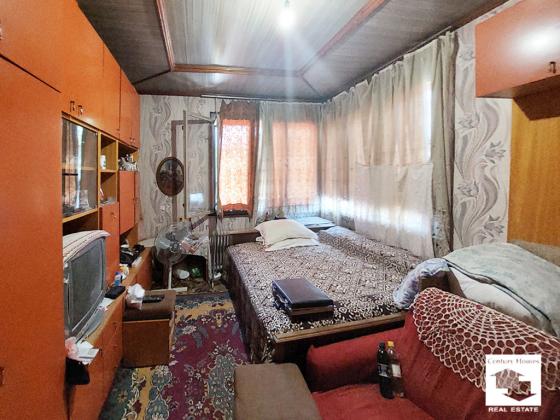 Image No.17-3 Bed House for sale