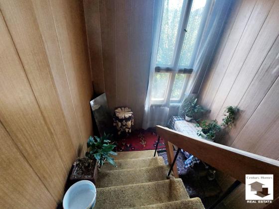 Image No.19-3 Bed House for sale