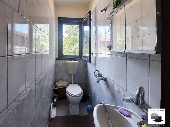 Image No.10-3 Bed House for sale