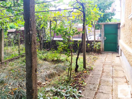 Image No.18-3 Bed House for sale