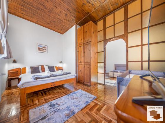 Image No.14-7 Bed House for sale