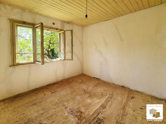 Image No.18-3 Bed House for sale