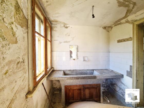 Image No.13-2 Bed House for sale