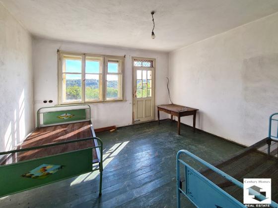 Image No.5-2 Bed House for sale