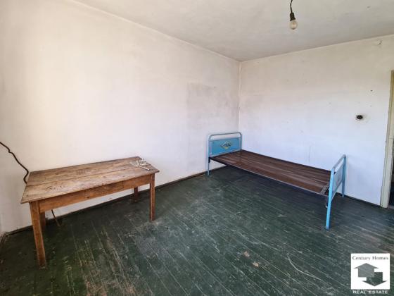 Image No.6-2 Bed House for sale