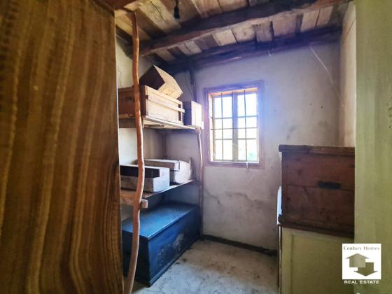 Image No.9-2 Bed House for sale