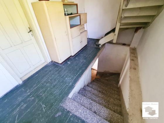 Image No.10-2 Bed House for sale