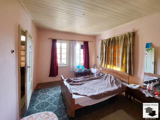 Image No.12-4 Bed House for sale