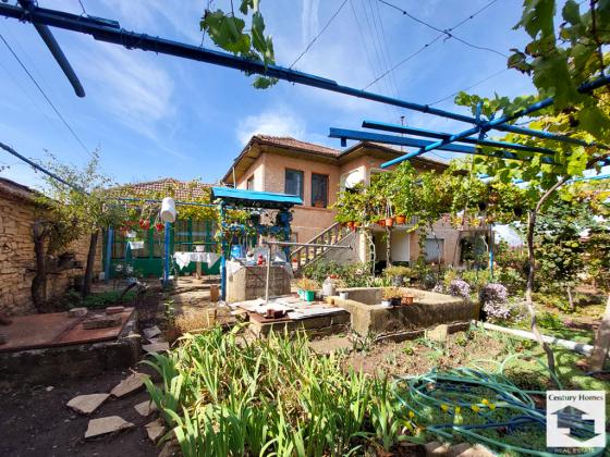 Image No.4-4 Bed House for sale