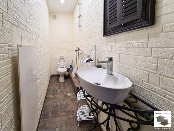 Image No.9-4 Bed House for sale