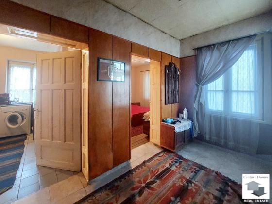 Image No.10-1 Bed House for sale