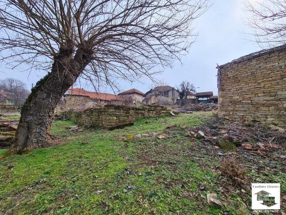 Image No.20-2 Bed House for sale