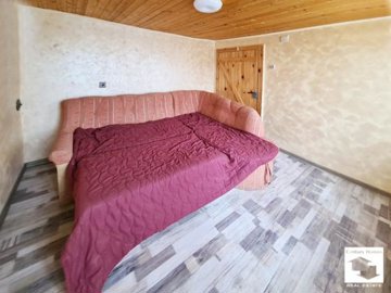large1743147849