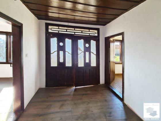 Image No.9-3 Bed House for sale