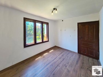 large1749047457