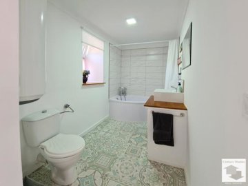 large1743514198
