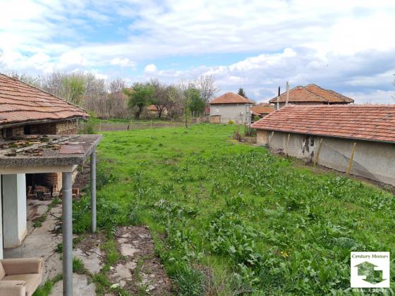 Image No.15-4 Bed House for sale