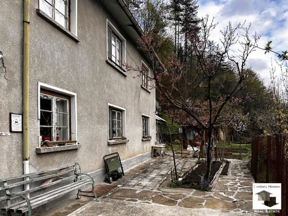 Image No.3-Maison de 3 chambres à vendre à Tryavna