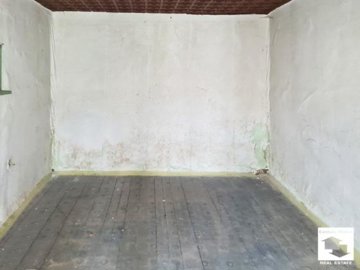 large1745414489
