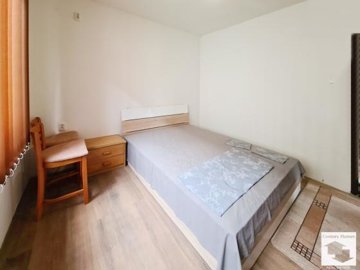 large1746015973