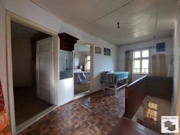 large1746196302