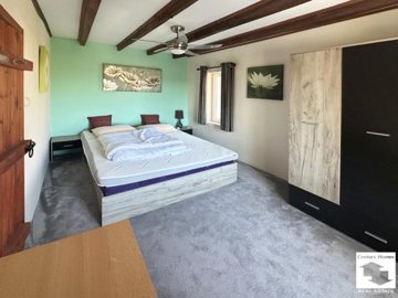 large1746710874