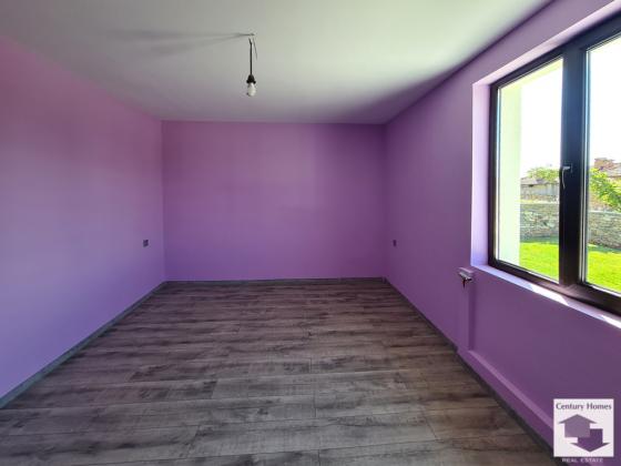 Image No.14-2 Bed House for sale