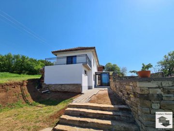 large1747058730