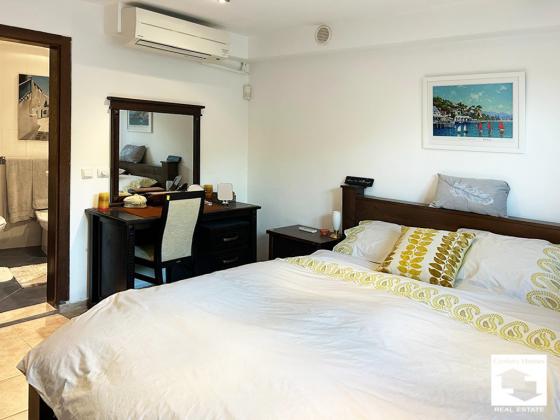 Image No.20-3 Bed House for sale