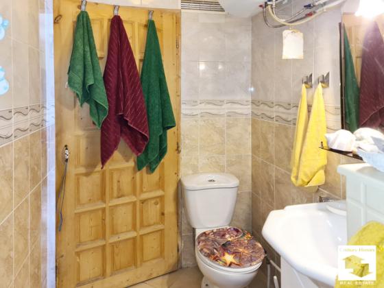 Image No.18-3 Bed House for sale