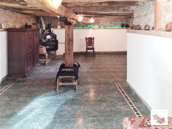 Image No.6-3 Bed House for sale