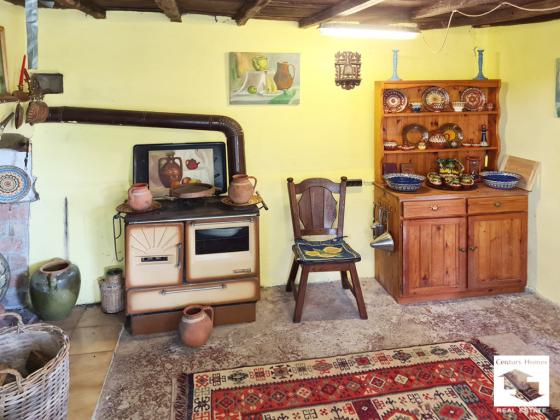 Image No.8-3 Bed House for sale