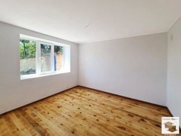large1749124891
