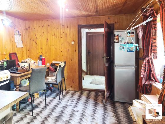 Image No.8-3 Bed House for sale