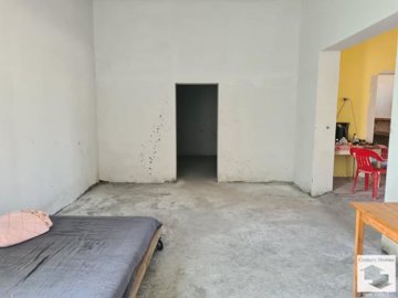 large1751462843