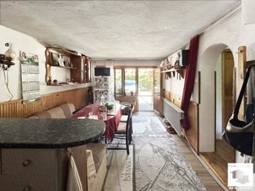 large1751899447
