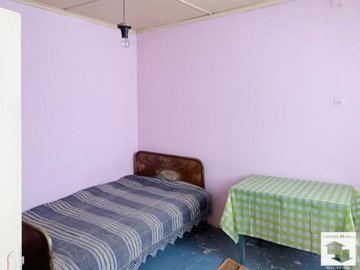 large1752585776