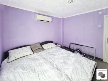 large1751982835