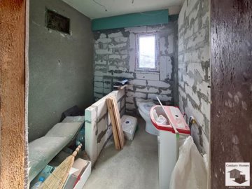 large1753185042