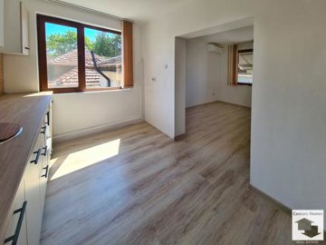 large1753277354