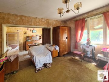 large1753436615