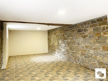 large1754301703