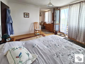 large1754980481