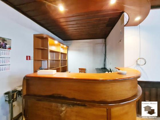 Image No.7-8 Bed House for sale