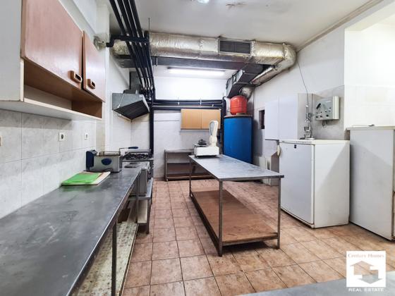 Image No.10-8 Bed House for sale