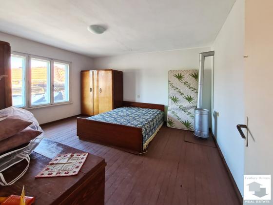 Image No.8-3 Bed House for sale