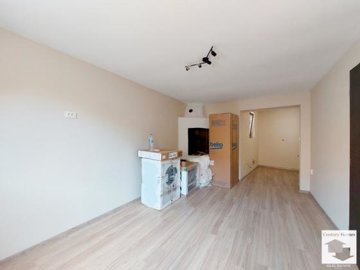 large1755855426