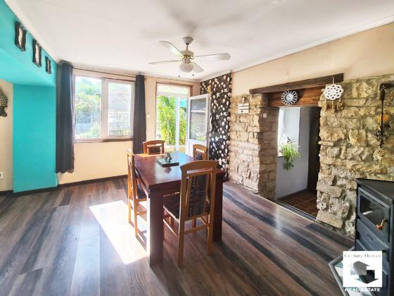 Image No.12-3 Bed House for sale