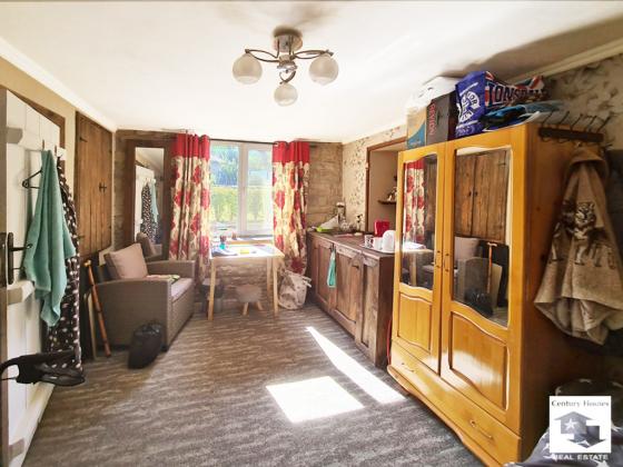 Image No.15-3 Bed House for sale