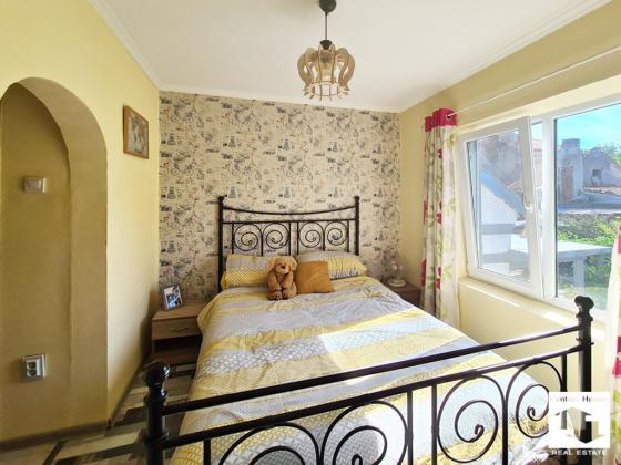 Image No.19-3 Bed House for sale